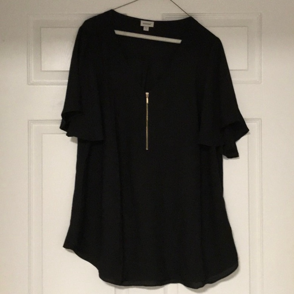 Avenue Black Top with Gold Zipper Approx 30” long